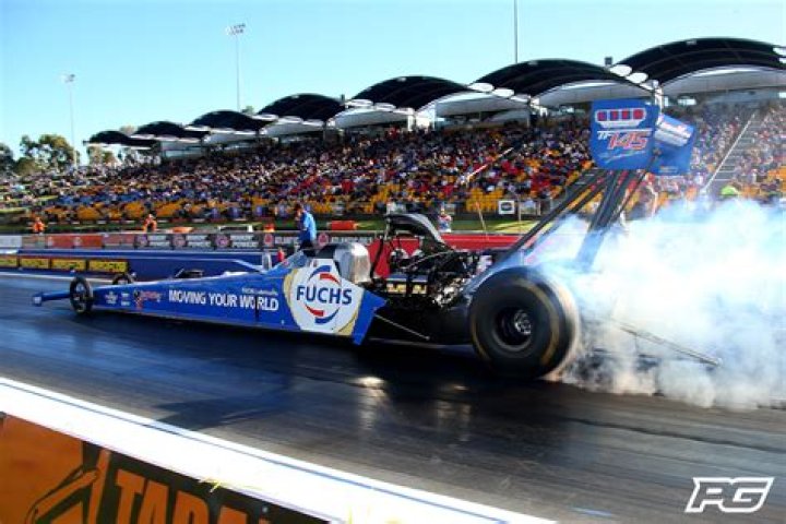 top fuel dragster 0-60? here is the answer